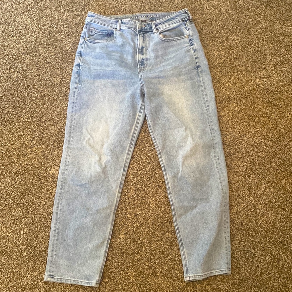 American Eagle, Mom Straight Jean, size 12 regular, no rips